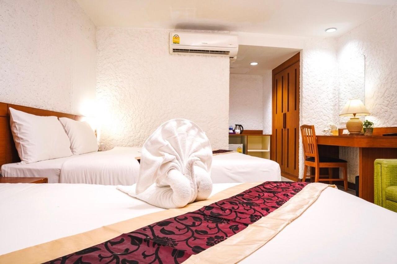 Neptuna Hotel パトン エクステリア 写真
